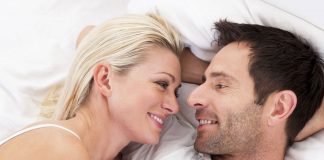 50 Dicas de Como Satisfazer um Homem e Fazê-lo Feliz 50 Dicas de Como Satisfazer um Homem e Fazê-lo Feliz