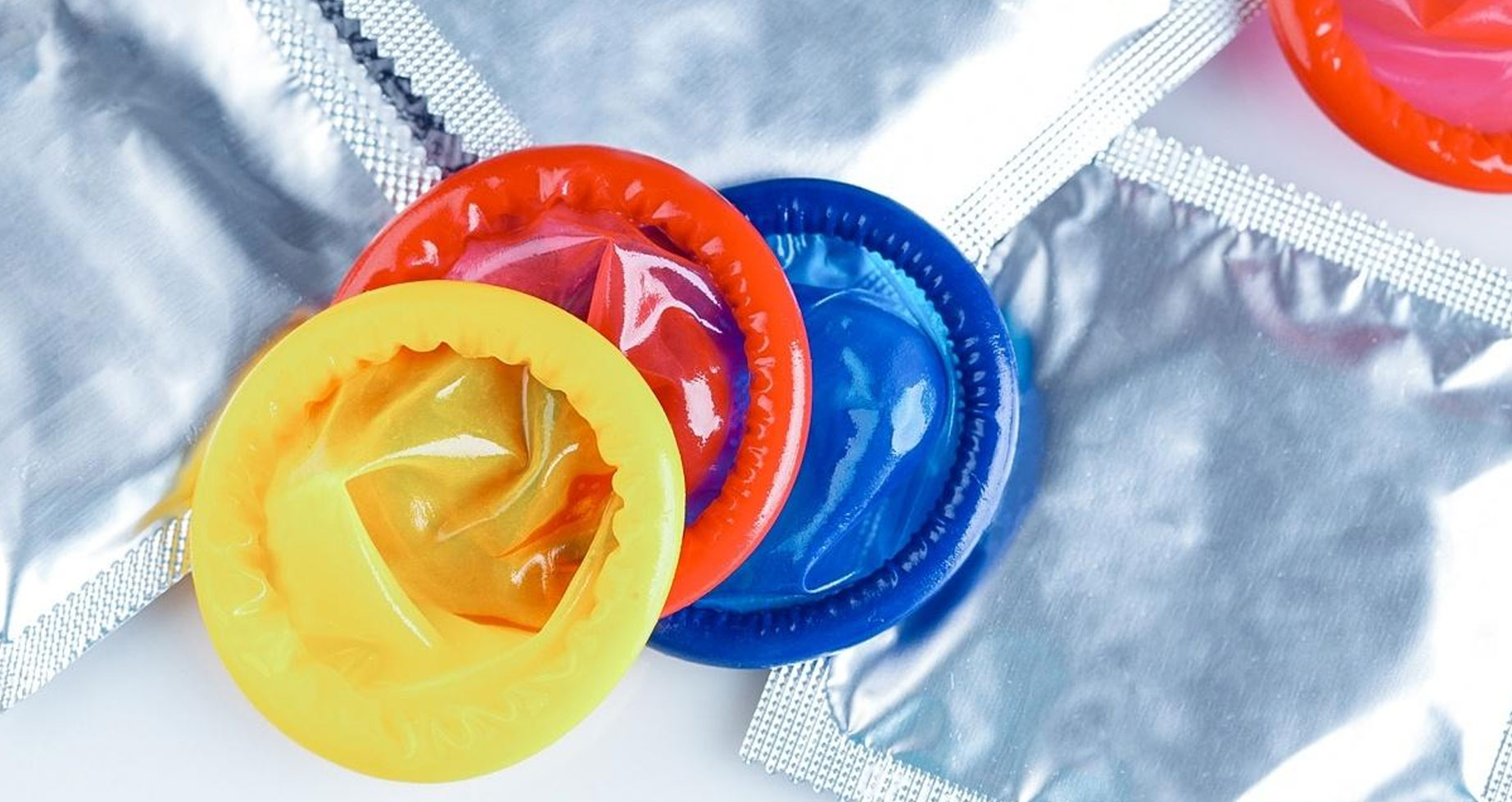 20 Dicas e Dúvidas Sobre Camisinhas - Quentes e Carentes