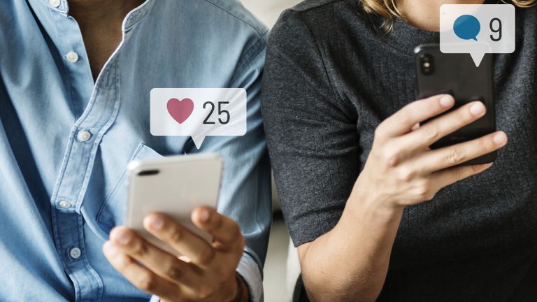 O Impacto das Redes Sociais nos Relacionamentos: Conexões Virtuais em um Mundo Real