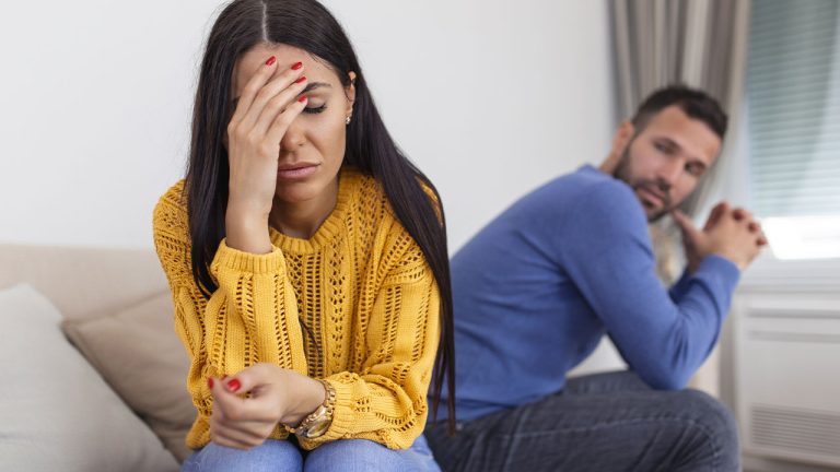 Sinais de que o Relacionamento Está Chegando ao Fim: Como Reconhecê-los e Agir