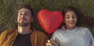 Relações em Diferentes Fases da Vida: Navegando Pelas Complexidades do Amor e da Companhia