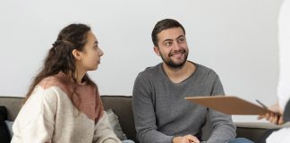 Terapia de Casal e Aconselhamento: Fortalecendo Vínculos e Superando Desafios