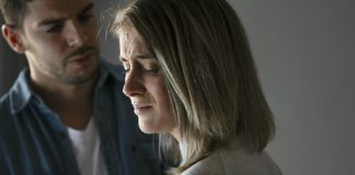 Como Restaurar um Relacionamento Após uma Traição Como Restaurar um Relacionamento Após uma Traição