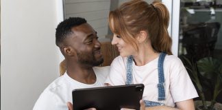 Relacionamentos Multiculturais: Desafios e Aprendizados Relacionamentos Multiculturais