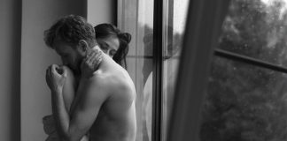 Sinais de que o Sexo Está se Tornando Monótono Sinais de que o Sexo Está se Tornando Monótono