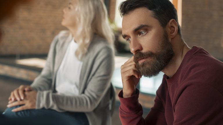 Como Superar a Desconfiança no Relacionamento