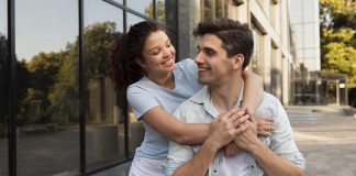 O Papel da Empatia em um Relacionamento Feliz Empatia em um Relacionamento Feliz